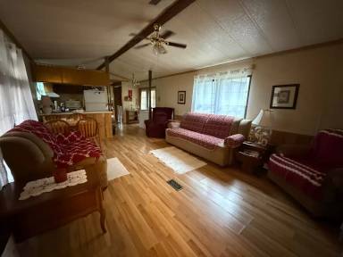 Main picture of 521 Youngs Mill Rd