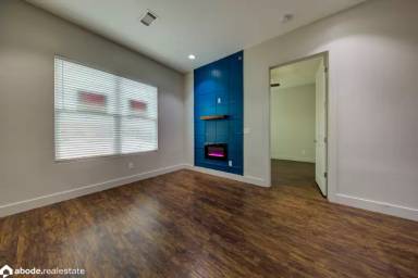 Main picture of State Street Flats