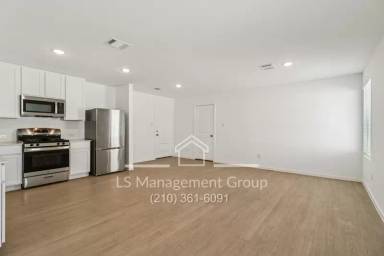 Main picture of 3618 Glade Crk