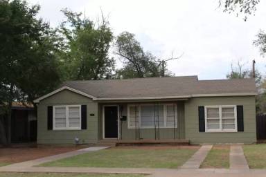 Main picture of 2506-2818 36th St