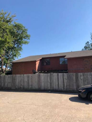 Main picture of 901 NE Tortoise Dr