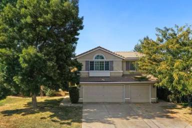 Main picture of 12050 Pheasant Run Blvd
