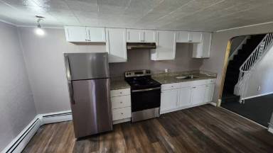 Main picture of 70 Dean St