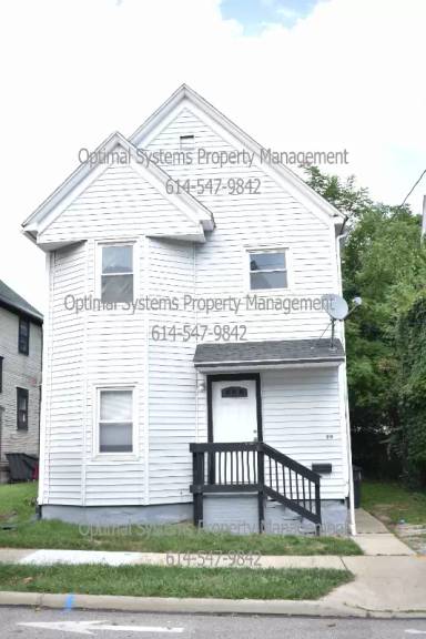 Main picture of 99 Aqueduct St