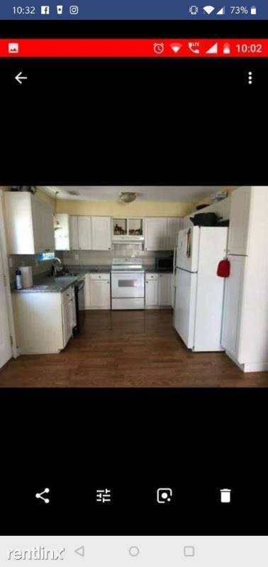Main picture of 1732 Pope St