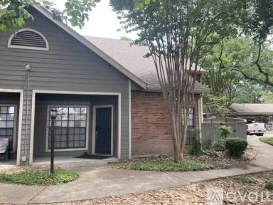 Main picture of 39 Chapel Hill Cir
