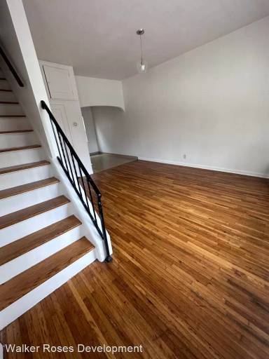 Main picture of 327/329 West 7th Street
