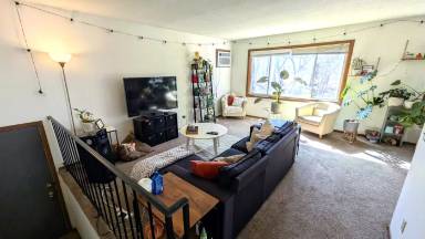 Main picture of 815 Weeks Ave SE