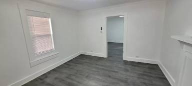 Main picture of 702 44th St