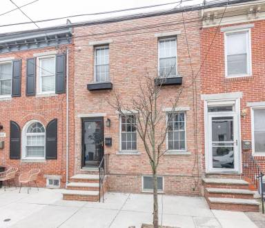 Main picture of 2118 Montrose St