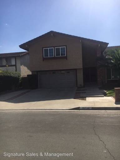 Main picture of 19726 Segovia Ln