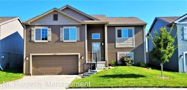 Main picture of 14474 Potter St