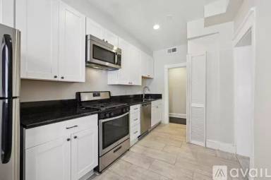 Main picture of 2431 Linden Ave