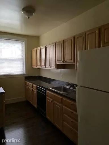 Main picture of 919 Hinman Ave