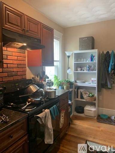 Main picture of 304 West Ave