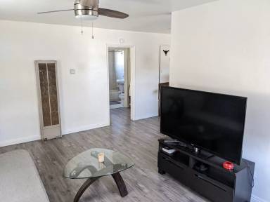 Main picture of 3868 Mission Blvd