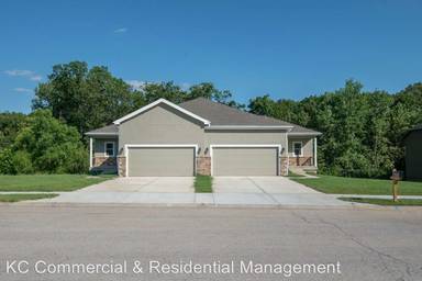 Main picture of 731 N 74th St