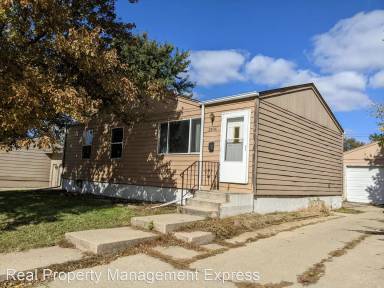 Main picture of 3604 E 26th St