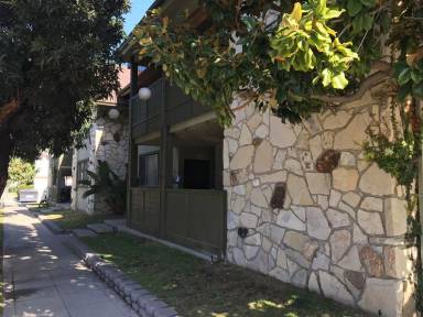 Main picture of 917 6th St