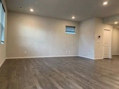 Main picture of 18850 109th Avenue Ct E