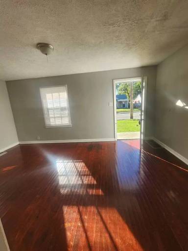 Main picture of 3519 N Sherman Dr