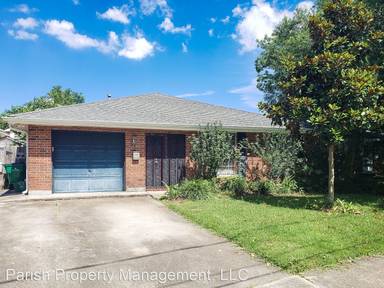 Main picture of 4605 Lakewood Dr