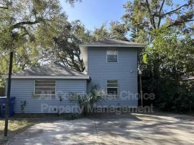 Main picture of 705 6th Ave NE