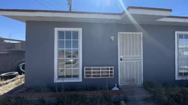 Main picture of 605 Meadow Rd