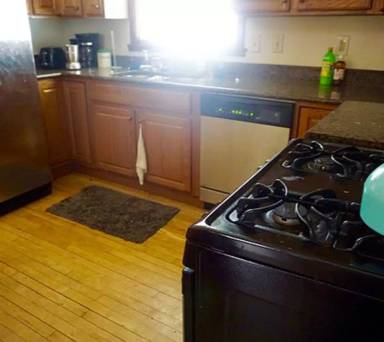 Main picture of 1030 19th Ave SE