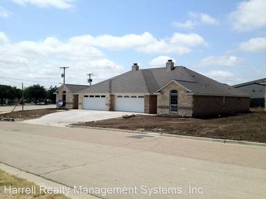 Main picture of 205 Chapel Trail Cir