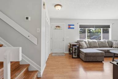 Main picture of 931 Mountain View Dr