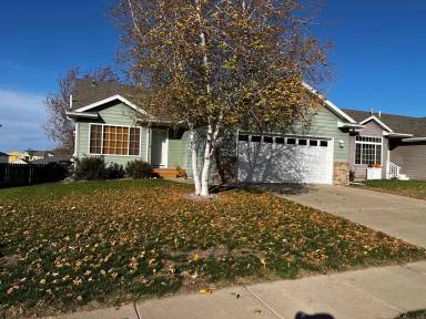 Main picture of 5600 W Teem St