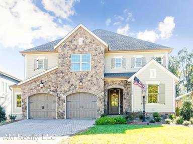 Main picture of 562 Lyttleton Dr