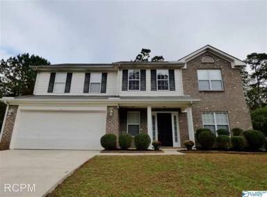 Main picture of 105 Vandenberg Ln