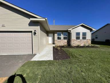 Main picture of 2620 S Claremont Dr