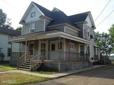 Main picture of 424 E Prairie St