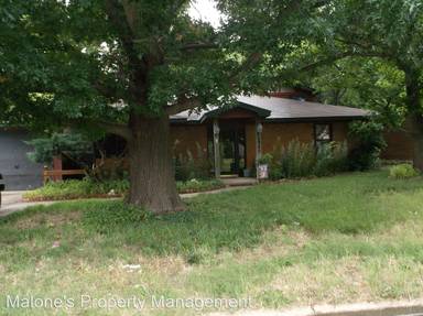 Main picture of 5945 NW 59th St