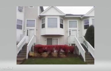 Main picture of 1207 Fox Hill Ln