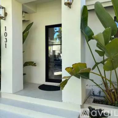 Main picture of 1031 Almanor Ave