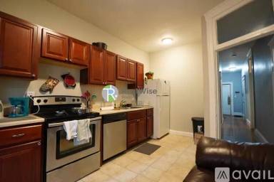 Main picture of 1379 Commonwealth Ave Apartments