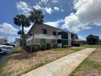 Main picture of Palm Colony Club Condominiums