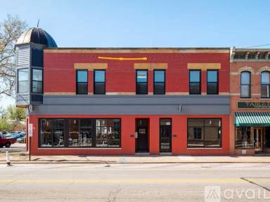 Main picture of 4746 Lorain Ave