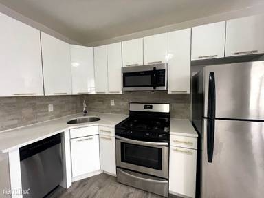 Main picture of 6611 Broadway