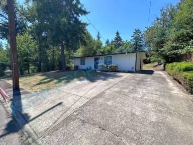 Main picture of 8645 SE 155th Ave