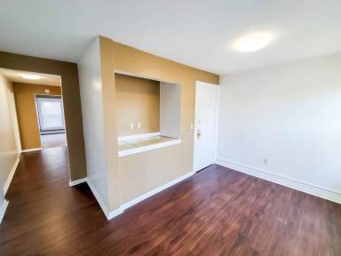 Main picture of 403 W 9th St