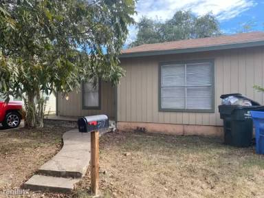 Main picture of 521 Dibrell Ave