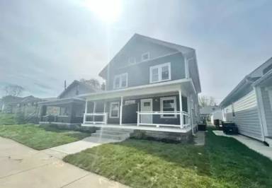 Main picture of 809 Iowa St