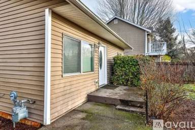 Main picture of 524 S Director St