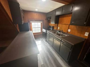 Main picture of 1916 Faraon St