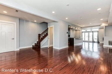 Main picture of 4913 Illinois Ave NW
